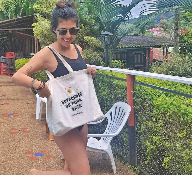 Tote bag boyacense de pura raza mochila de lore 01